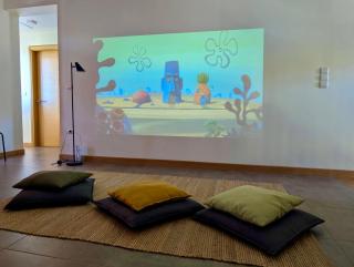 Spacious Family Villa with Outdoor Cinema & Sea View - 5