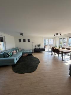 Modernes, ruhiges Apartment mit Terrasse für 4 Gäste - 1