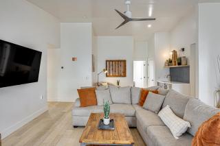 Less Than half Mi to Golf! Lakefront Mesa Oasis with Dock - 5