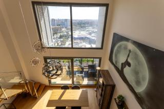 Loft Doble Altura con Terraza Panorámica y Piscina - 8