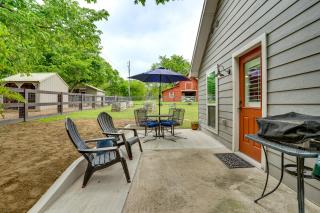 Backyard Bungalow with Shared Pool and Spa in Argyle - 8