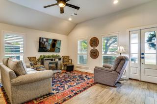 Backyard Bungalow with Shared Pool and Spa in Argyle - 7
