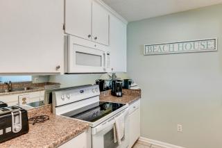 1st-Floor Resort Condo in PCB - Walk to Beach! - 2