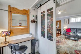 Walk to Downtown! ABQ Couple's Studio w/ Deck - 3
