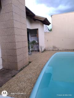 Casa Grande com Piscina em LRV - 4