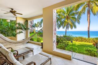 Beachfront dream retreat with pool, tennis & gym access - washer/dryer, AC - 0