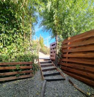 Vivienda con jardín y vista al lago - 2