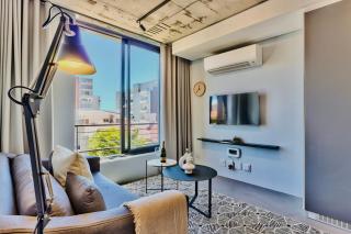 Seamless Comfort Modern Living in Seapoint - Cape Town - 0