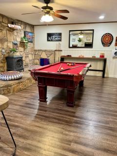 Secluded Upscale Smoky Mountain Retreat w Hot Tub, Game Room, Near The Island - 7