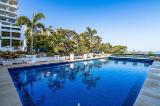 Upscale bayview villa with hot tub, private terrace, pool & stylish interiors - 0