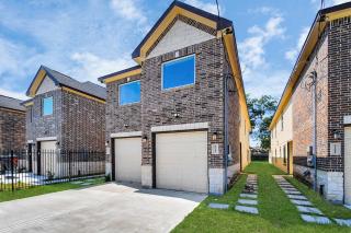 Urban Loft! 3bed, 2,5 Bath Townhome near NRG Stadium - 9