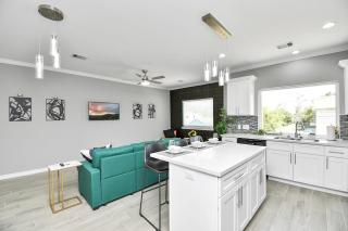 Urban Loft! 3bed, 2,5 Bath Townhome near NRG Stadium - 7