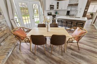 2BR Katy Retreat, Prime Location Fast Wi-Fi - PVT - 4