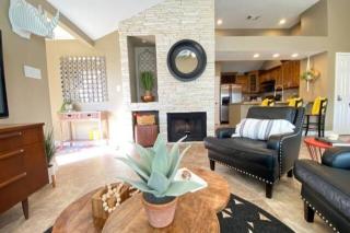 2BD Katy Stylish Stay for 06, Prime Location, Fast Wi-Fi - BB1 - 7
