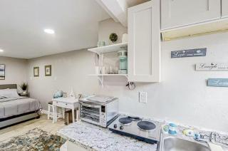 Cozy Guesthouse Fire Pit near Busch Gardens & USF - 1