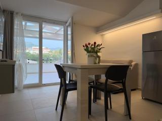 Ferraro Apartments - 3