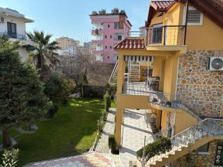 Vila Aliaj - 1