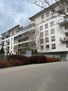 Airport Hubertus Apartment - 8