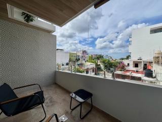 Stylish studio near 5th Avenue with ocean views - 5