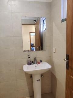 Jay Apartment - 2 bedroom apartment WiFi Netflix -Ac - Islamabad - 1