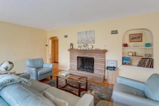 Williams Bay Retreat Walk to Lake Geneva and Town! - 2