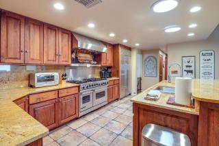 Home Near Sabino Canyon Hot Tub and Swim Spa Access - 6