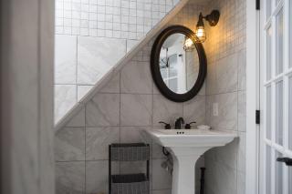 Marginal Way House - 8