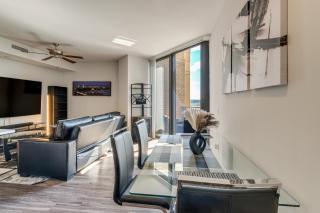 1 Mi to DCA Airport Potomac Yard Apt with Pool - 5