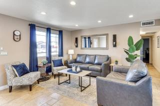 about 5 Mi to Lake Havasu Family Home with Fenced Yard! - 6