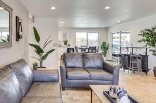 about 5 Mi to Lake Havasu Family Home with Fenced Yard! - 4