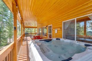 Duck Creek Village Cabin Near National Forest! - 9