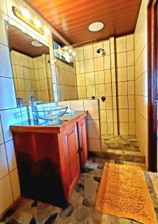 Willy's Fish Camp Hillside Sea View Rooms - 6