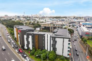 Ramada by Wyndham Newmarket Auckland - 0