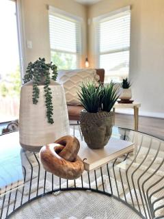 4BR Home San Antonio, Prime Location, Fast Wi-Fi-SR - 4