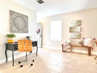 Comfortable & Central, 3BR San Antonio (4 Beds) CC - 7