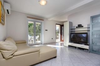 Adria Holiday Home - Pinezici - 2