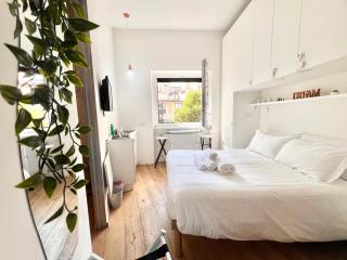 5 Min Walk to DUOMO Petite Loft! - 9