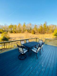 On The Rocks - RRG - Hot Tub - WiFi - Private Pond - 4