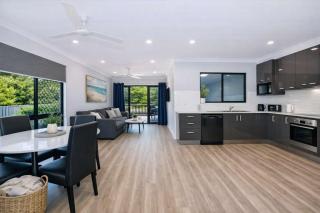 Golf Course Haven in Townsville - 6