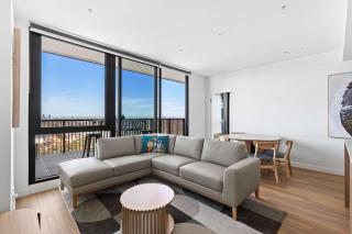 3BR 2Bath FREE PARKING Balcony w Cityviews - 6