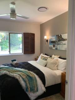 Spacious Serene Rainforest Retreat - 4