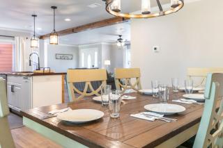 4 bedroom at Cedar Ridge with Fire Pit and huge TV - 8