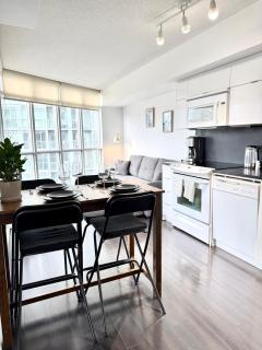 Downtown Apartment with Parking - 5