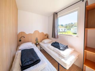 Premium caravan in Érezée with terrace - 8