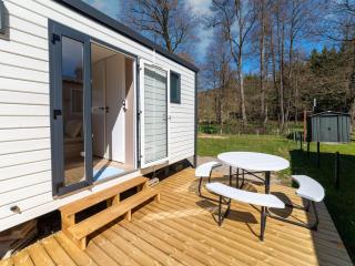 Premium caravan in Érezée with terrace - 7