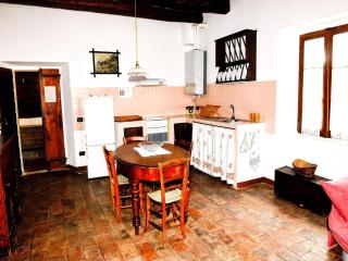 Farmhouse in Modigliana with Scenic Views - 5