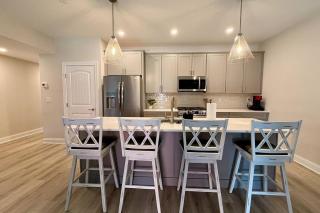 New 3bd Condo w/Pool & Parking: Near Boardwalk - 8