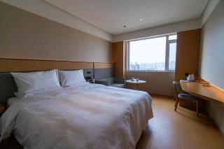 JI Hotel Tianjin Railway Station - 4