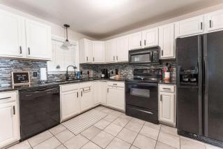 Cozy Nashville Retreat 10 Min to Broadway - 1