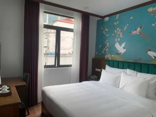 Hanoi Central Westlake Hotel - 1